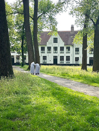 Beguijnhof (Beguinage) - Order of St Benedict nunnery