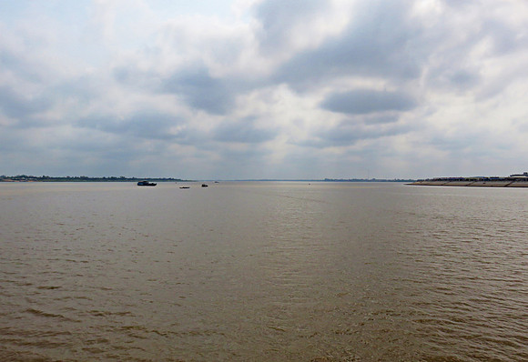 Tonle Sap Lake meets the Mekong River