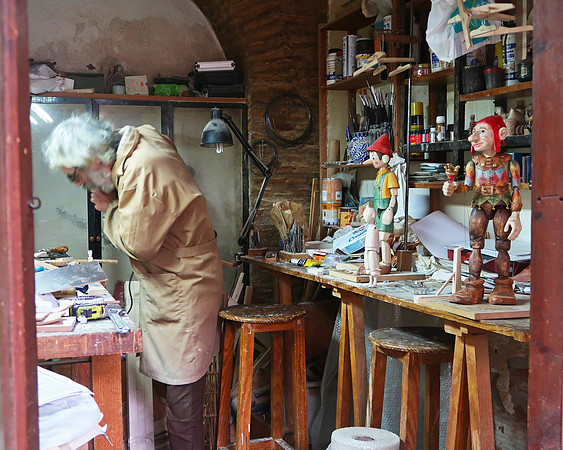 Puppeteer, Cordoba, Spain