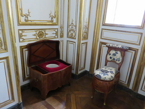 The King's commode